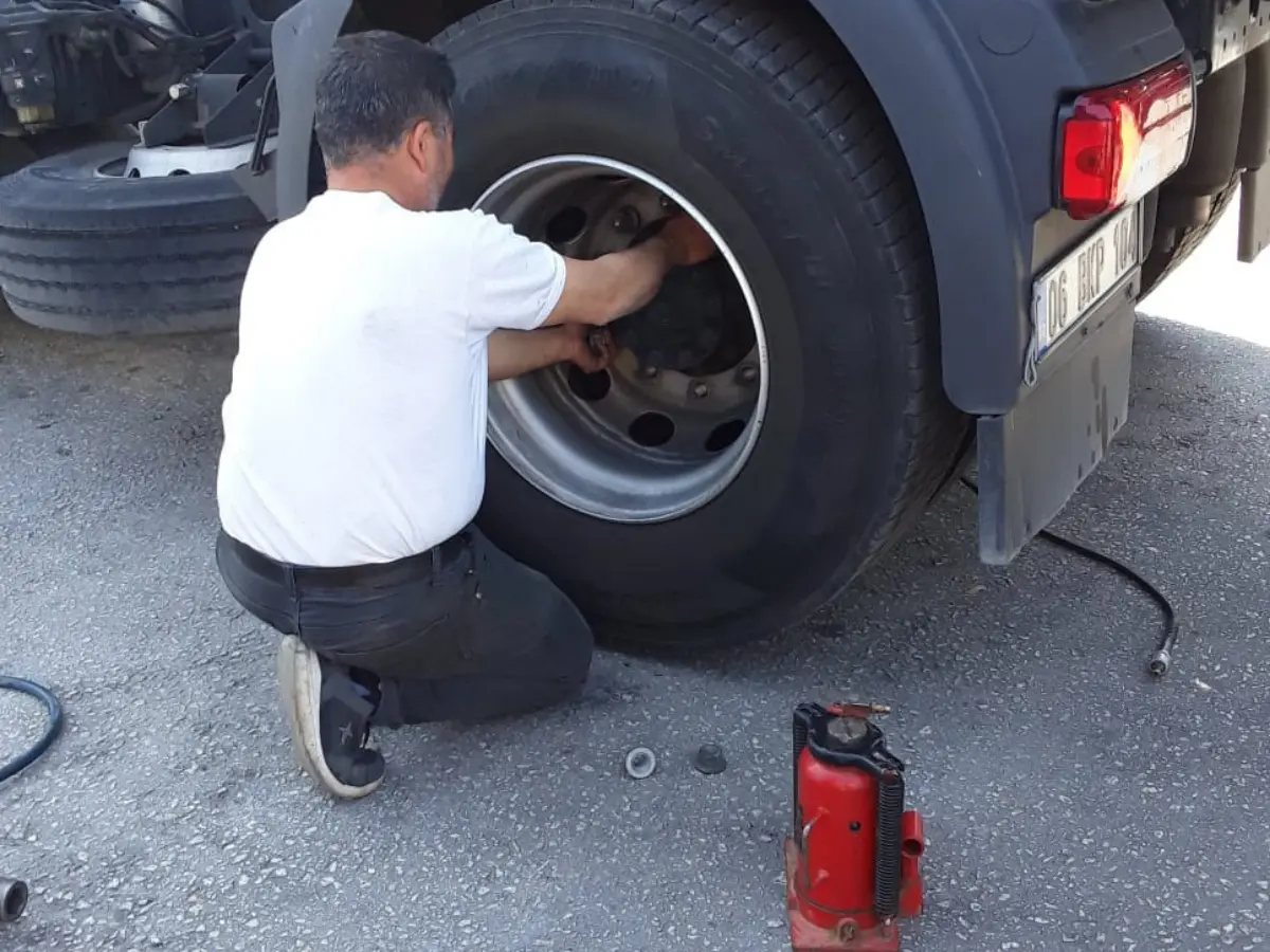 Erenler Oto Lastikçi